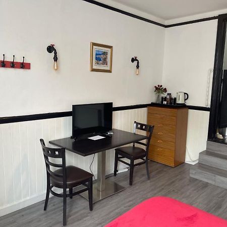 Modern Studio With Free Parking Near Sea-Station-Shops Appartement Hove Buitenkant foto